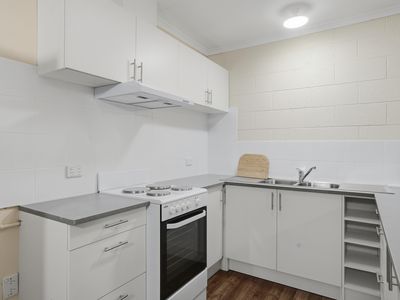 3 / 39 Sorell Street, George Town