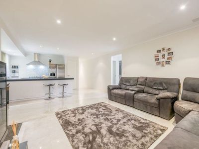 2 Weetman Cove, Cannington