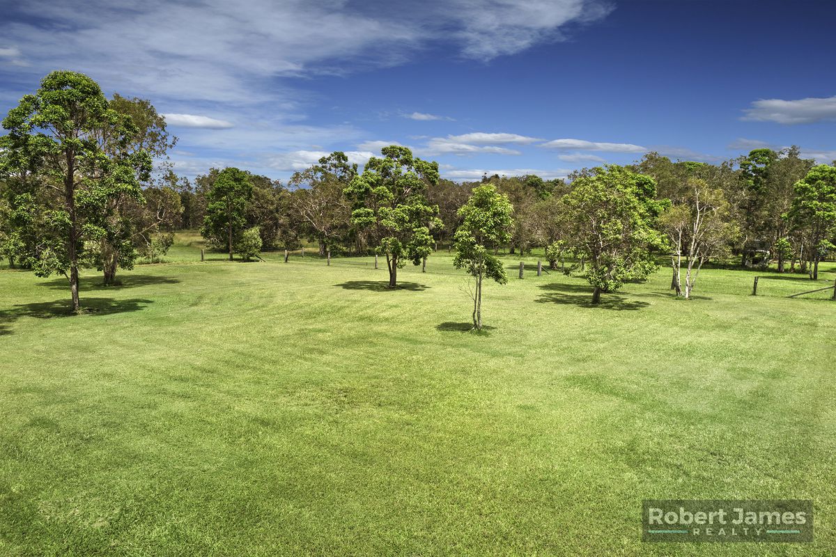 69 Green Gate Road, Cooroibah