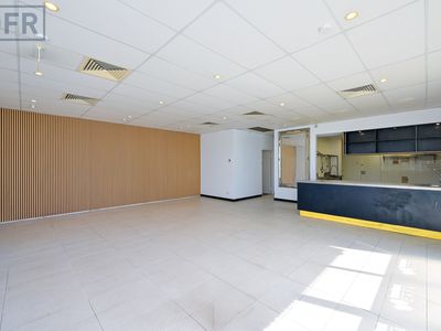8 / 2 Brushfoot Boulevard, Success
