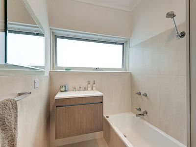 4 / 28 Donna Buang Street, Camberwell