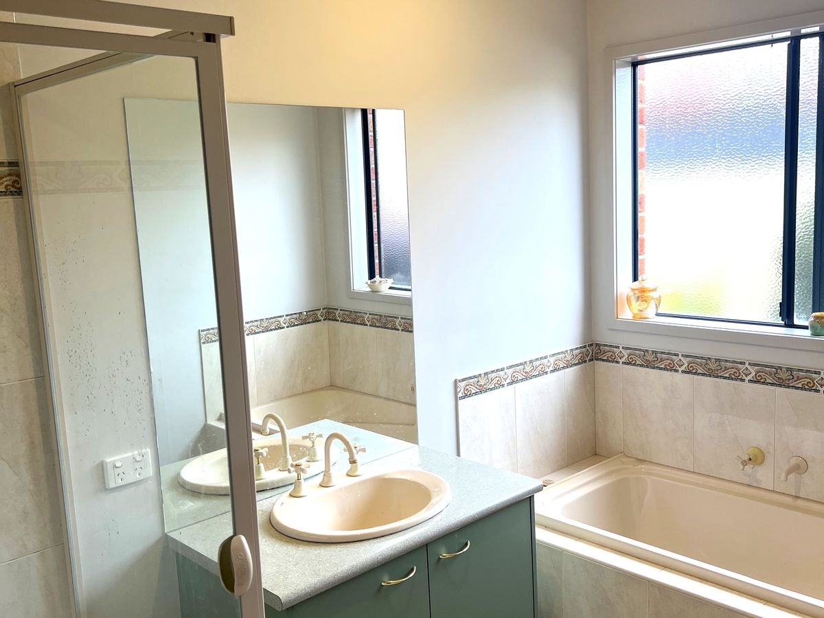 16 Moran Street, Benalla