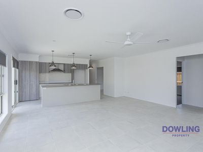 4 Midnight Avenue, Medowie