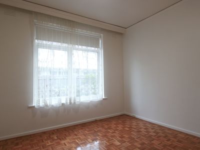 1 / 6 John Street, Elwood