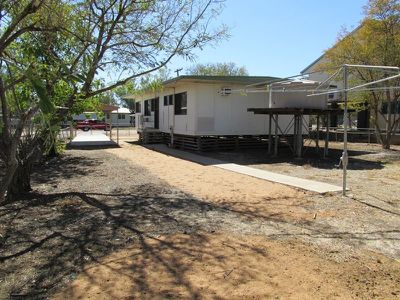 5 Kookaburra Court, Longreach