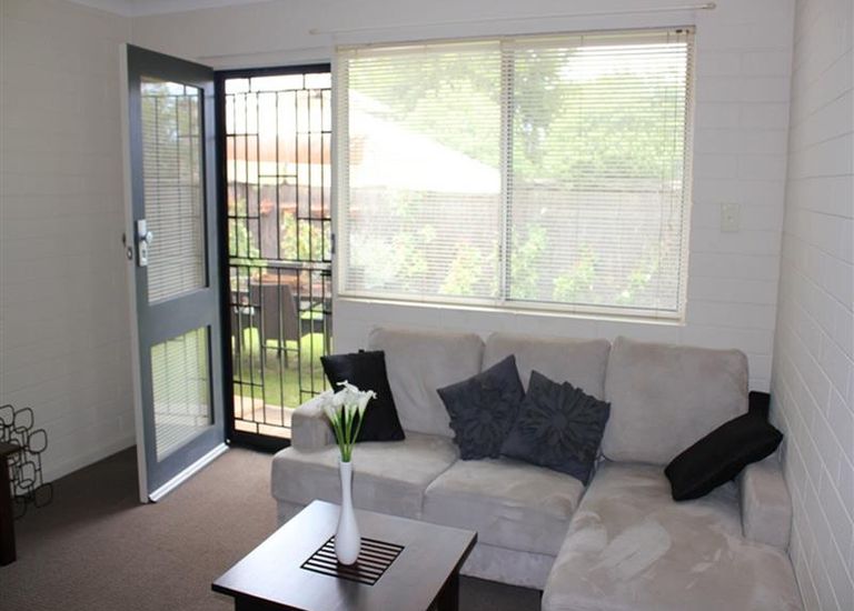 2 / 39 Stonehouse Avenue, Camden Park