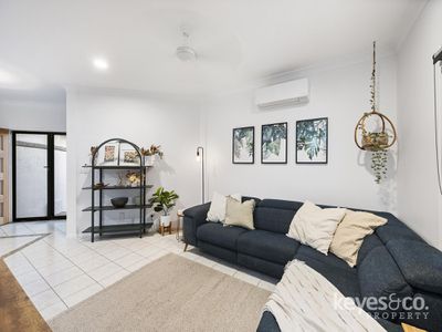 212 Riverside Boulevard, Douglas