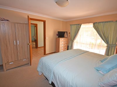 8 Twickenham Drive, Dubbo