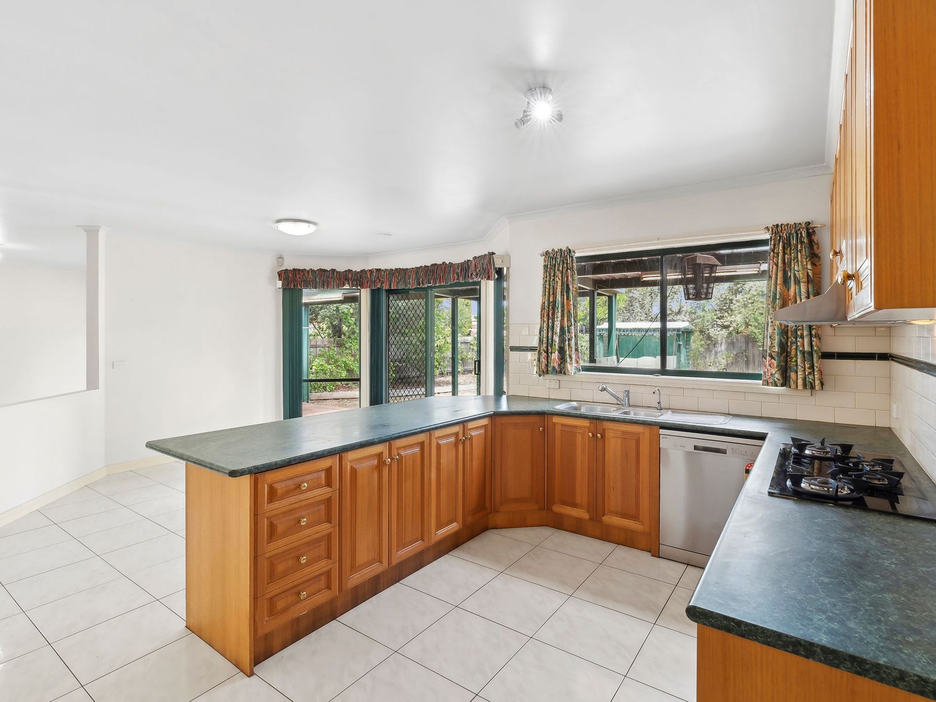 87 Wilmington Avenue, Hoppers Crossing