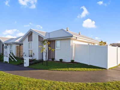 7 Eminence Drive, Northwood