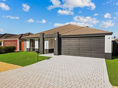 14 Berkeley Loop, Piara Waters