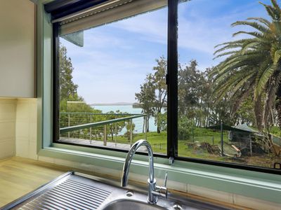 10 Marine Parade, Rocky Point