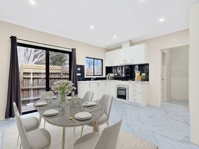 2 / 17 Hampton Drive, Hampton Park