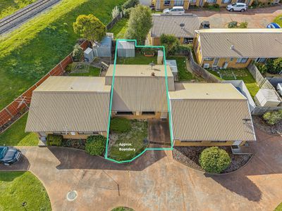 8 / 11 Cadbury Road, Claremont
