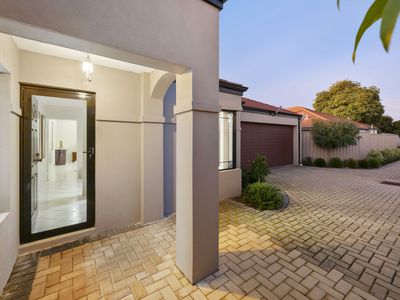 15B Horrocks Road, Booragoon