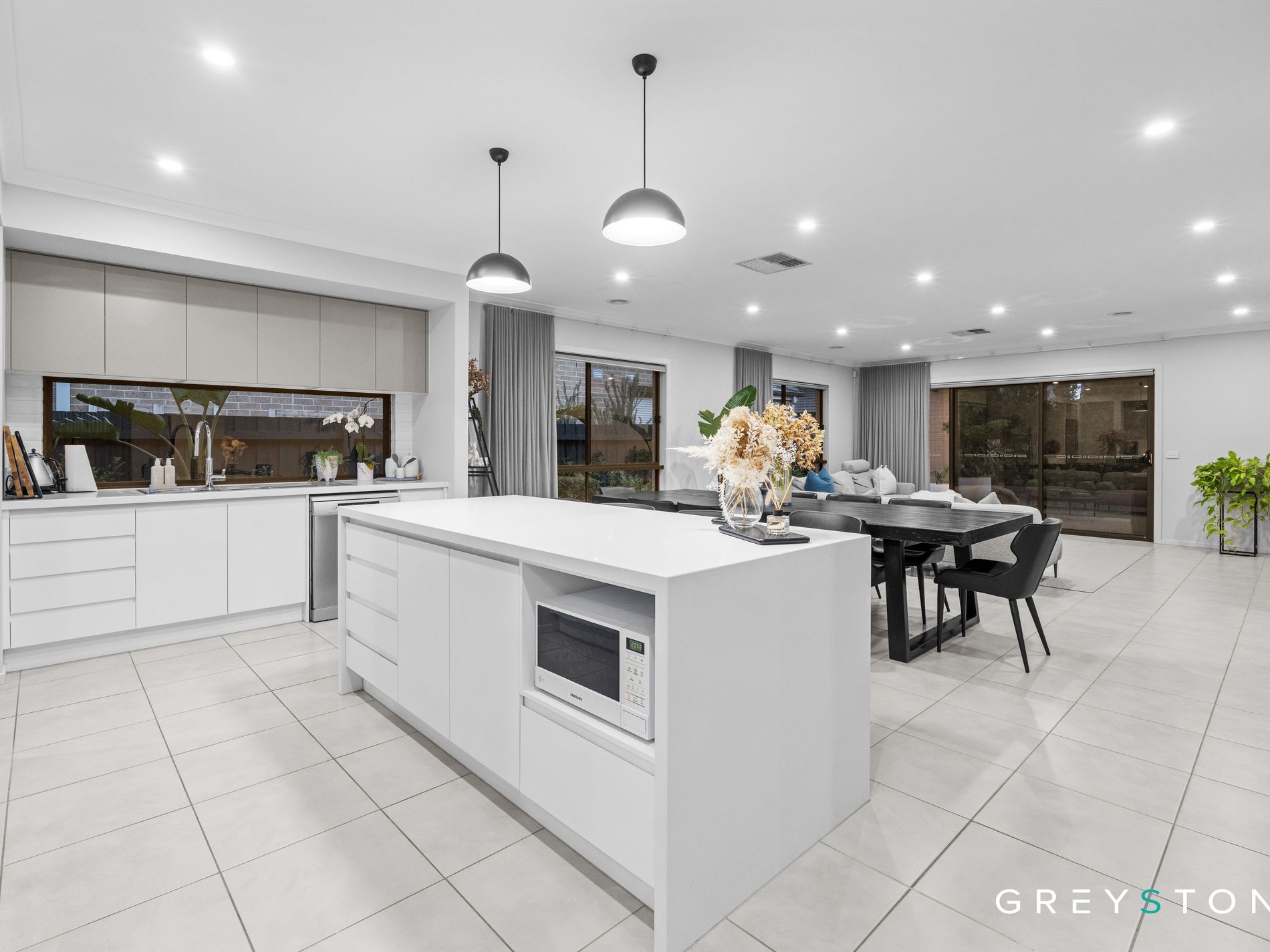 18 Cascade Drive, Aintree