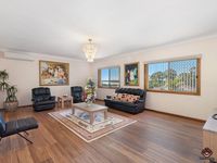 45 Gippsland Drive, Helensvale