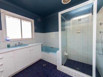 37 Coral Crescent, Dubbo