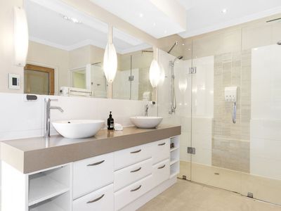 61 Lanyard Boulevard, Geographe
