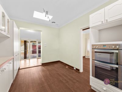 17 Church Street (House), Kelmscott