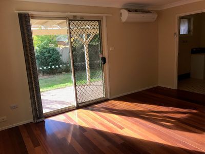 40 Lyndhurst Court, Wattle Grove