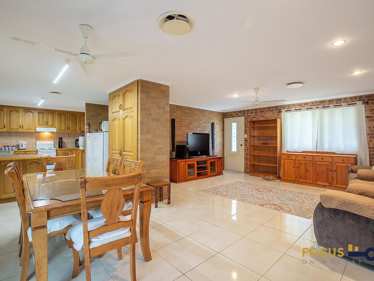 2 Alec Dick Court, Seaforth