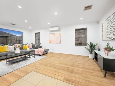 3 Ethel Turner Place, Lynbrook