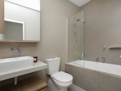 9 / 14 HORIZON DRIVE, Maribyrnong