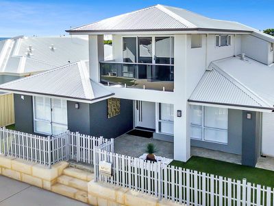 18 Minstrell Way , Madora Bay