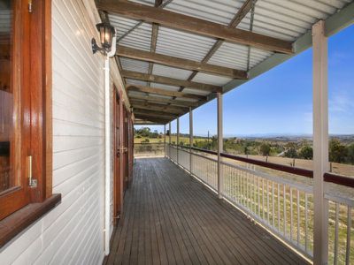 329 Tallegalla Two Tree Hill Road, Minden