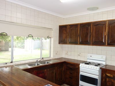 11 St Albans Rd, Nollamara