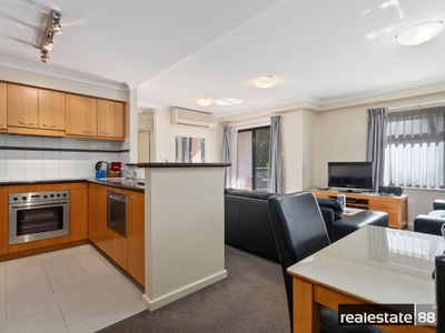 49 / 122 Mounts Bay Road, Perth