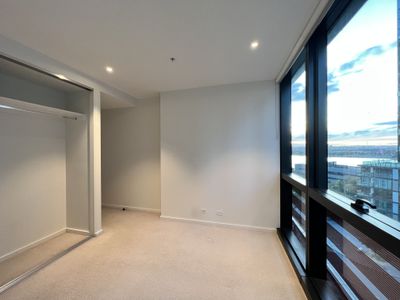 812N / 889 Collins Street, Docklands