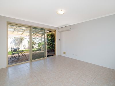 4 / 3 Cottrill Street, Alfred Cove