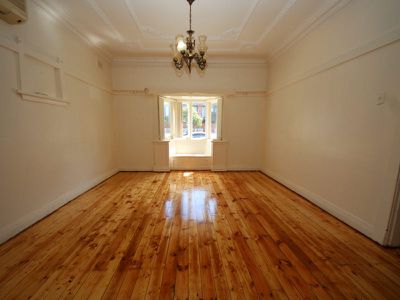 31 Cairds Avenue, Bankstown