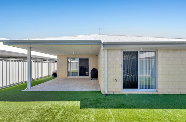 18 Yandal Way, Golden Bay