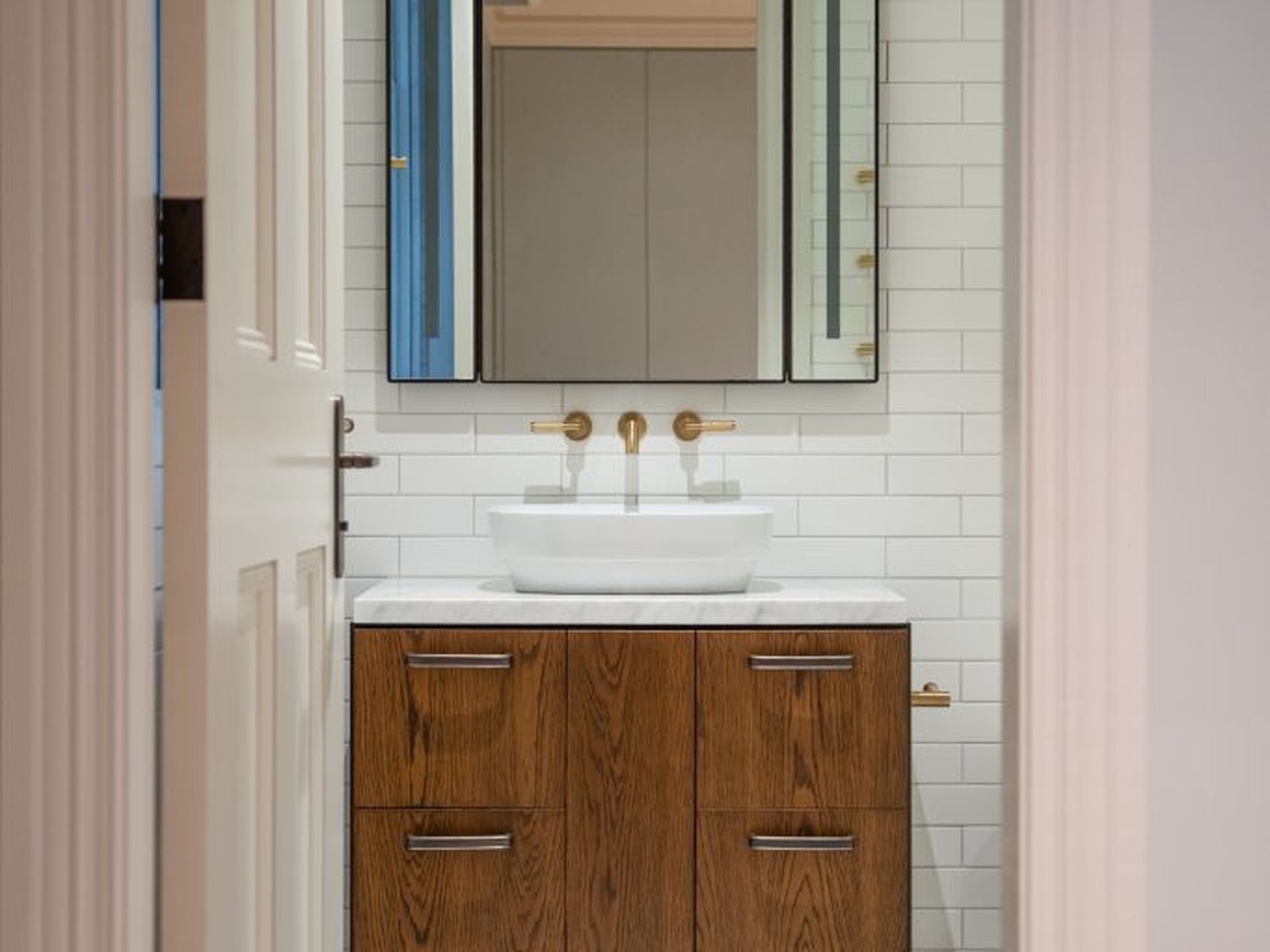 2 / 147 Darling Point Road, Darling Point