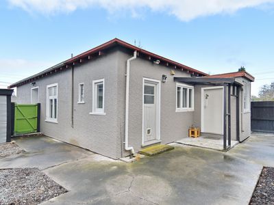 36 Hopkins Street, Woolston