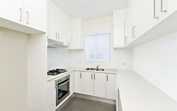 2 / 23 McKeon St, Lurline Bay