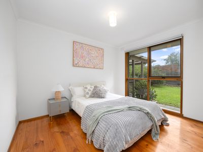 1 Cardinal Close, Mill Park