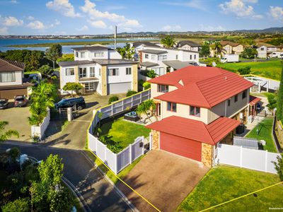 13 Onemana Way, Te Atatu Peninsula