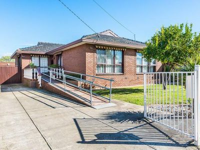 75 Mulhall Drive, St Albans
