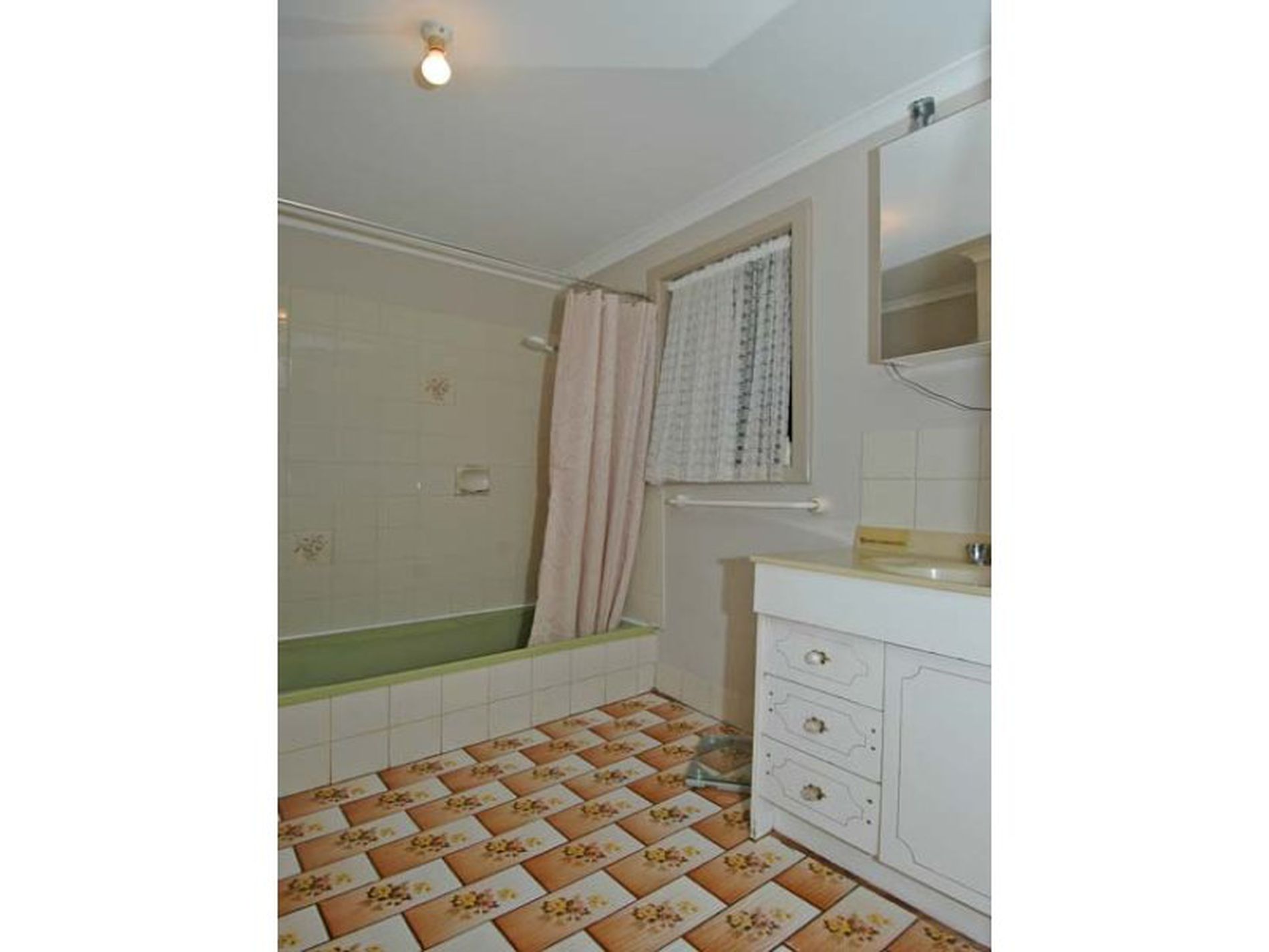 49 Federal Road, Boulder