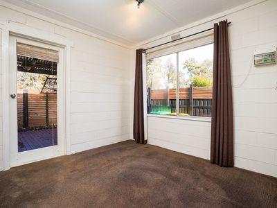 1 / 38 LAWRENCE STREET, Wodonga