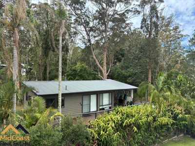 4 Valley Road, Smiths Lake
