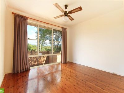 62 Emerson Road, Dapto