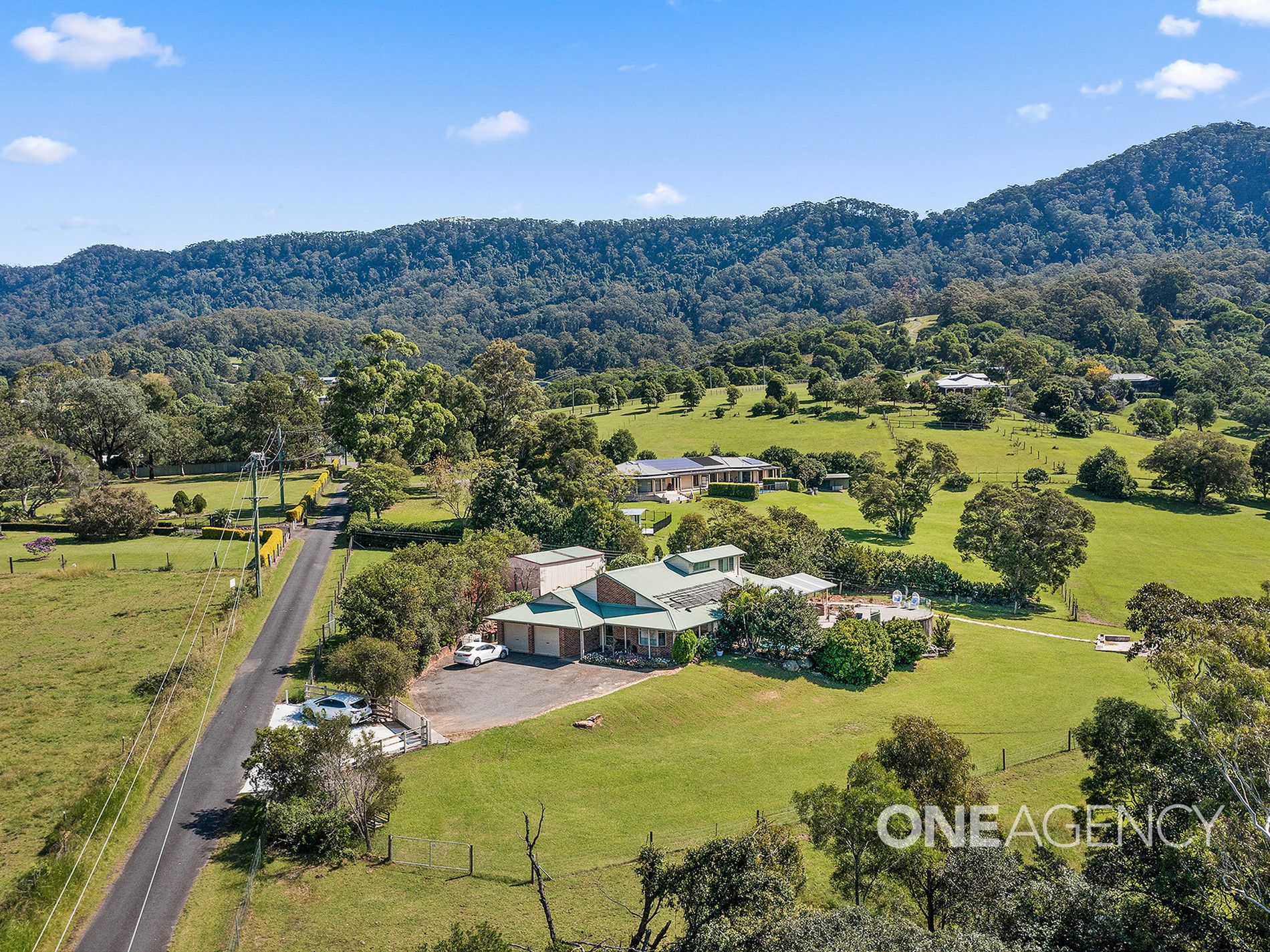 274 Sheaffes Road, Dombarton