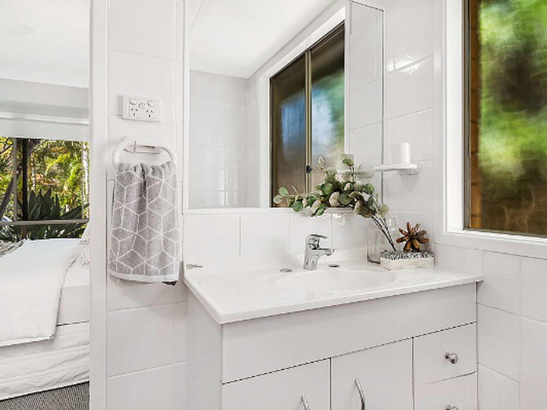 3 Emma Jane Crt, Kallangur