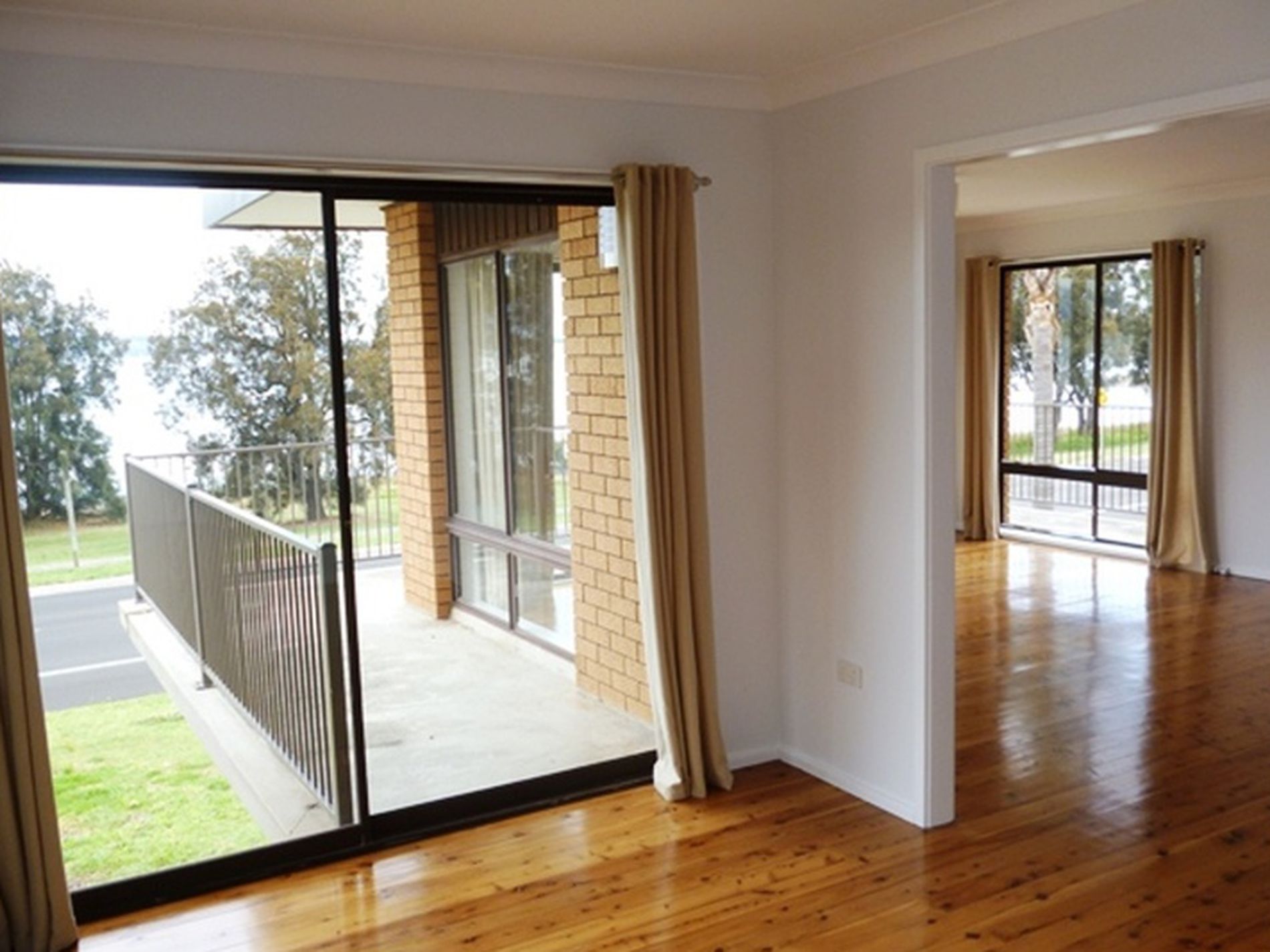 221 Reddall Parade, Mount Warrigal