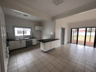 7 Palmer Street, Dubbo